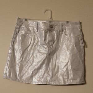 NWT! Old Navy Silver Shimmering Silver Mini Skirt